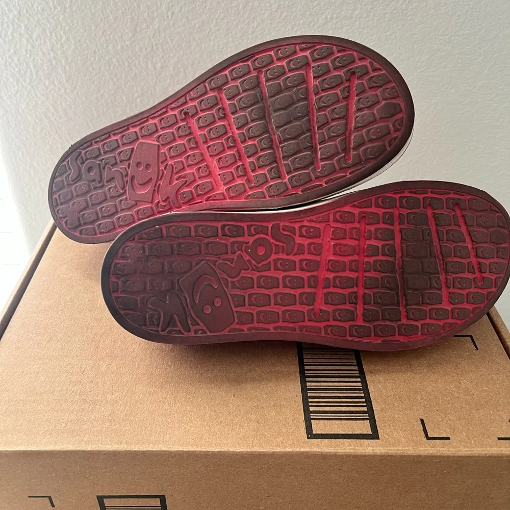 Sanuk Red Slip-On Water Shoes Women’s Size 7 | Lightweight Comfort